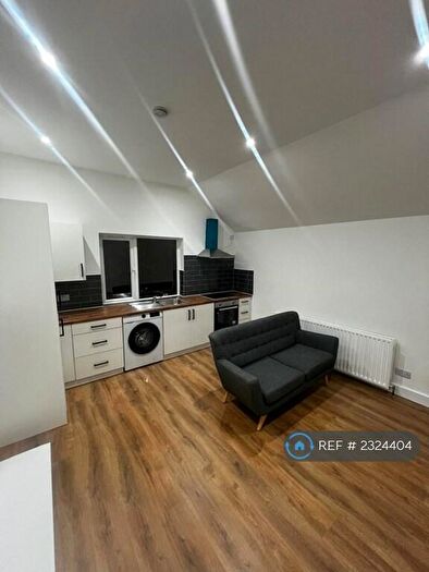 4 Bedroom Maisonette To Rent In Grange Road, London, SE19