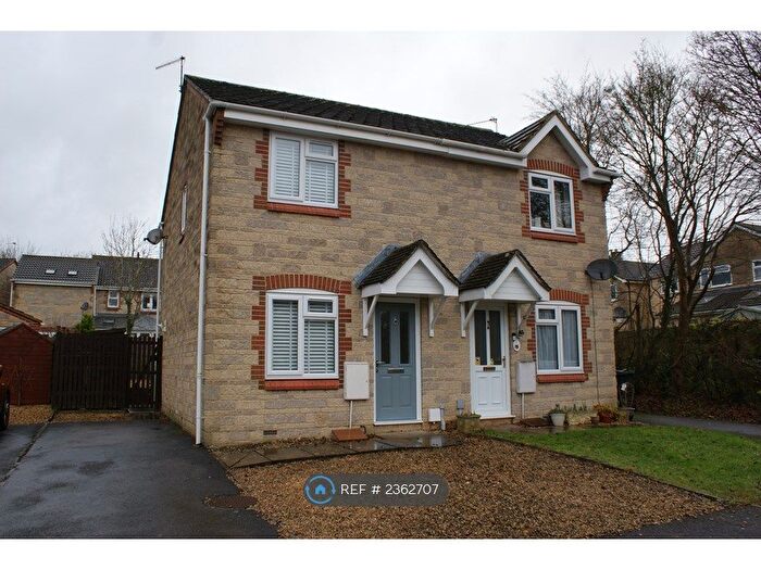 2 Bedroom Semi-Detached House To Rent In Chester Way, Chippenham, SN14