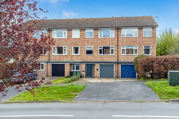 3 Bedroom Terraced House For Sale In The Martlets, Lewes, BN7