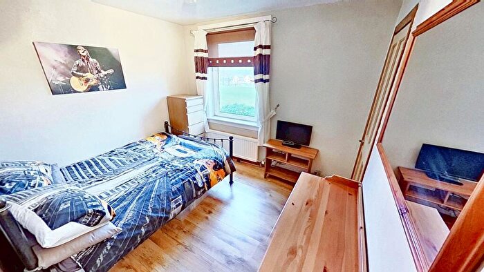 3 Bedroom Terraced House For Sale In Mid Street, Deans, EH54