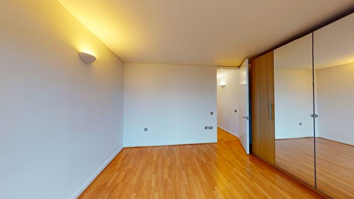 1 Bedroom Flat To Rent In West Parkside, London, SE10