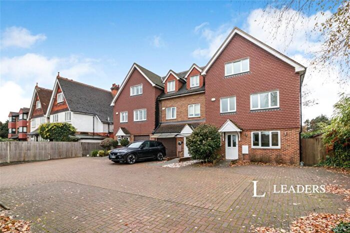 5 Bedroom Semi Detached House To Rent In Hersham Road, Hersham, Walton-on-Thames, KT12