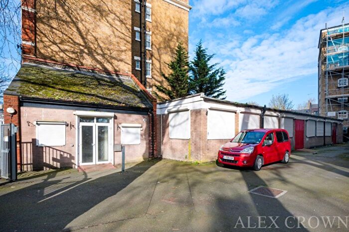 Property For Sale In London Family Centre, Chichester Court, Royal Coll, Kentish Town, NW1