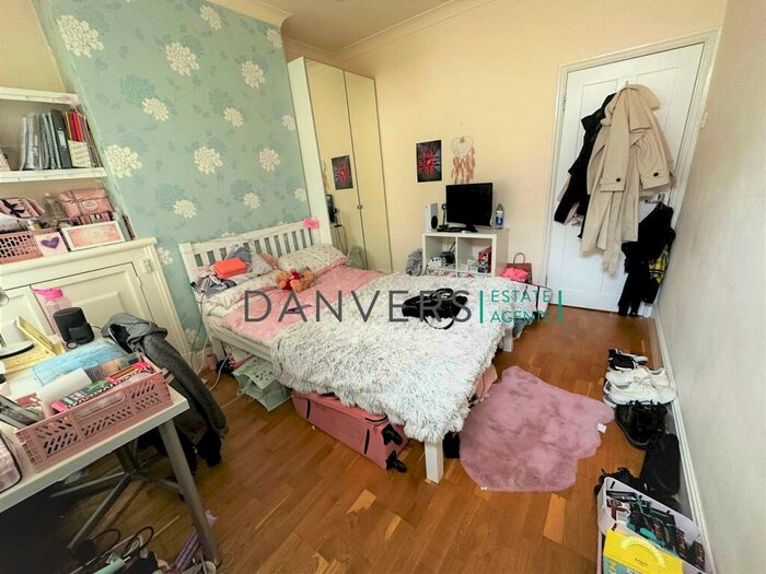 3 Bedroom Terraced House To Rent In Ullswater Street, Leicester, LE2