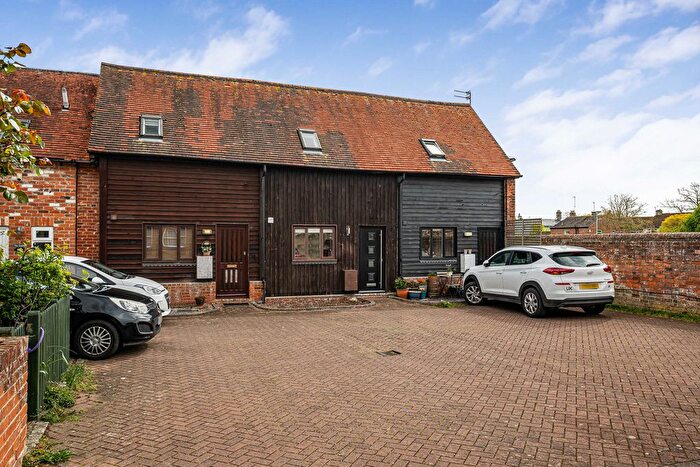 1 Bedroom Terraced House For Sale In Wood Street, Wallingford, OX10