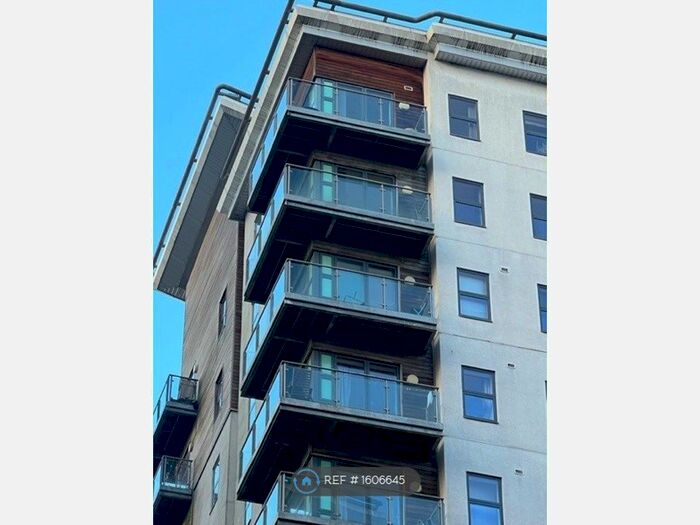 2 Bedroom Flat To Rent In Barton Place, Manchester, M4