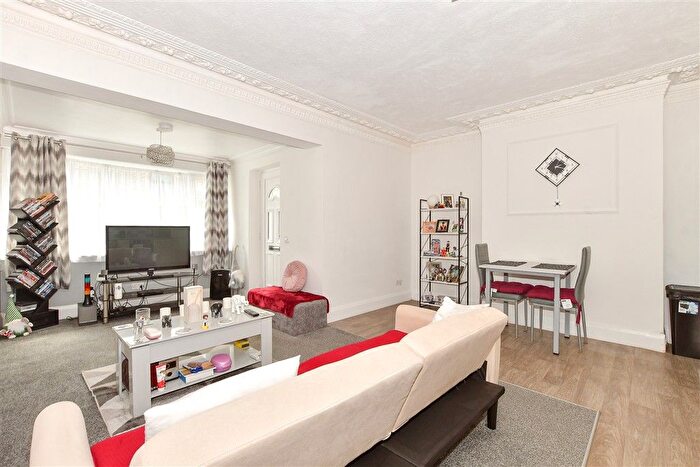 1 Bedroom Flat For Sale In Stockcroft Road, Balcombe, Haywards Heath, West Sussex, RH17