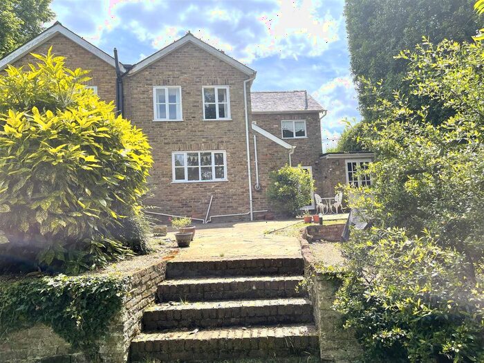 3 Bedroom Cottage To Rent In Cheapside Road, Ascot, Berkshire, SL5