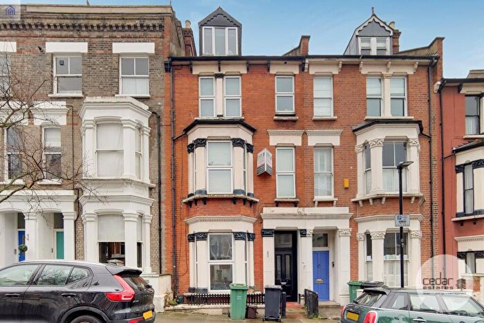 2 Bedroom Flat To Rent In Cotleigh Road, West Hampstead, NW6