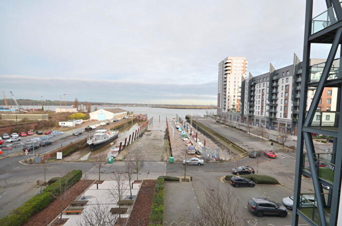 1 Bedroom Apartment To Rent In The Boathouse, Ocean Drive, Gillingham, ME7