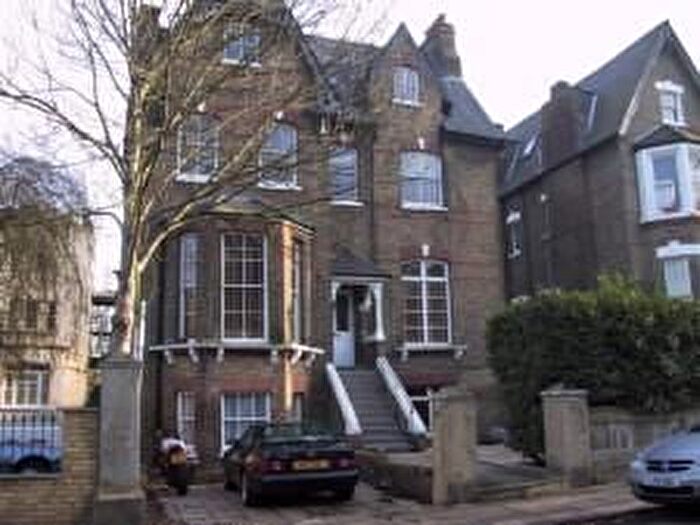Studio To Rent In Kings Road, Richmond, TW10