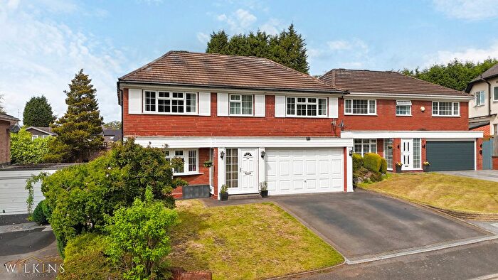 4 Bedroom Detached House For Sale In Highcroft Drive, Sutton Coldfield, West Midlands, B74