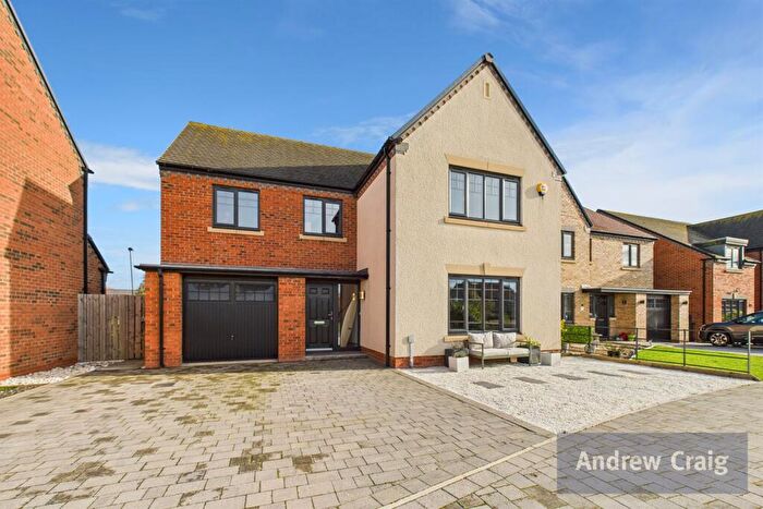 4 Bedroom Detached House For Sale In Vineyard Close, Killingworth, NE12