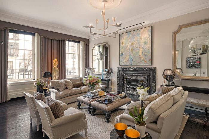 5 Bedroom Town House For Sale In Portland Place, Marylebone, London, United Kingdom, Marylebone, W1B
