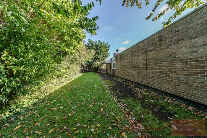 3 Bedroom Bungalow To Rent In Clarence Street, Shieldfield, NE2