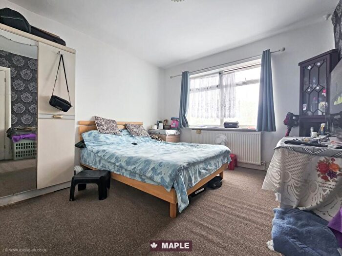 3 Bedroom Terraced House For Sale In District Road, Wembley, HA0