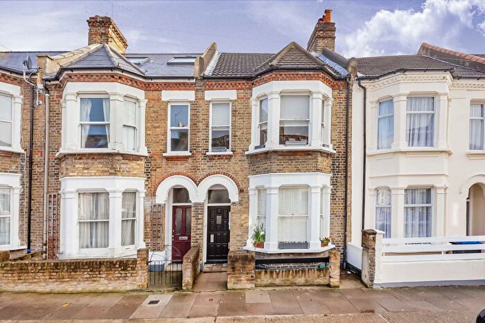 1 Bedroom Flat To Rent In St. Margarets Road, London, NW10
