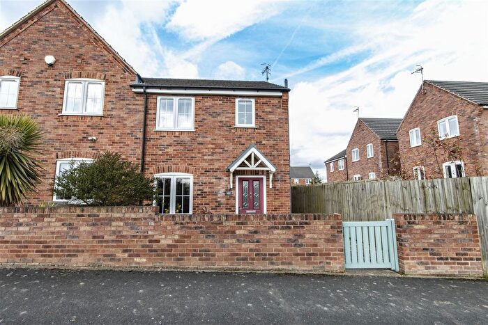 3 Bedroom Semi-Detached House For Sale In Chesterfield Road, Arkwright Town, Chesterfield, S44