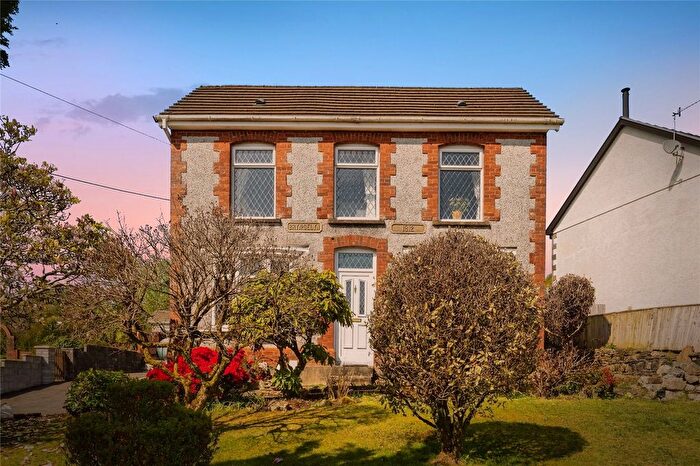 3 Bedroom Detached House For Sale In Felindre, Swansea, SA5