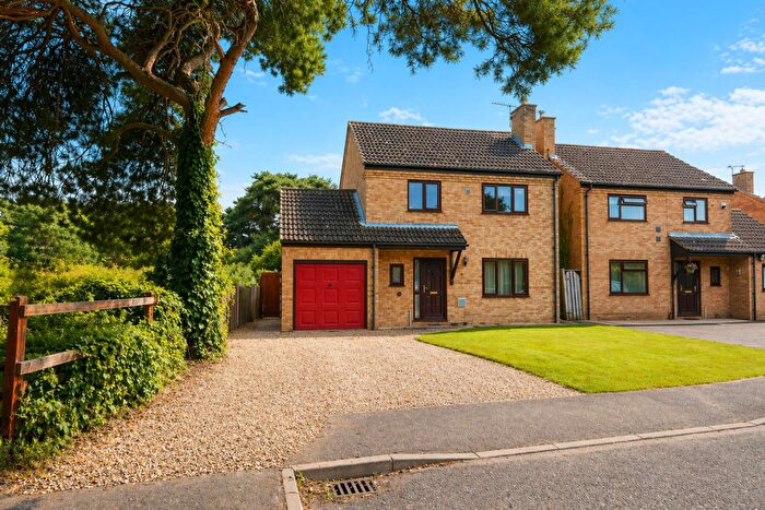 3 Bedroom Detached House To Rent In Broom Walk, Beck Row, IP28