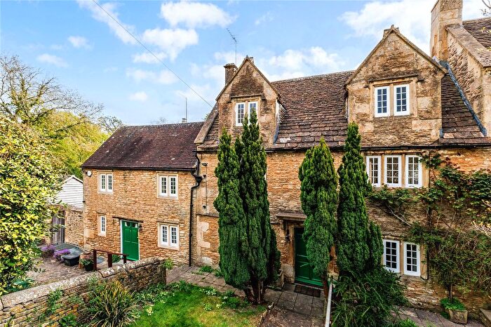 5 Bedroom Semi-Detached House For Sale In Pound Pill, Corsham, Wiltshire, SN13