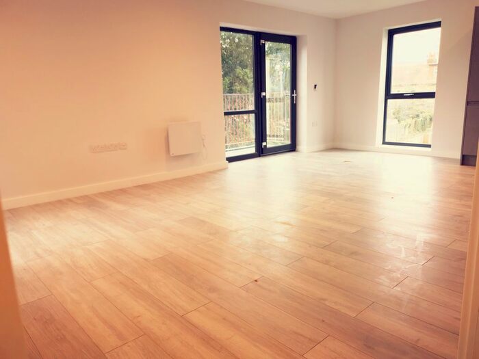 2 Bedroom Flat To Rent In Grainger Close, Northolt, UB5