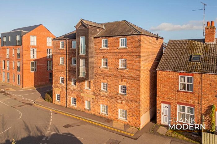 2 Bedroom Flat For Sale In Wherrys Lane, Wherrys Mill, PE10
