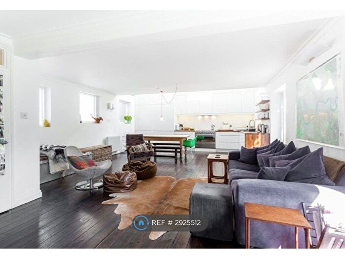 3 Bedroom Terraced House To Rent In Matthias Road, London, N16