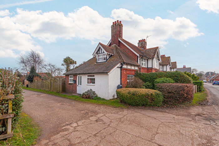 1 Bedroom End Of Terrace House For Sale In The Street, Bawdsey, IP12