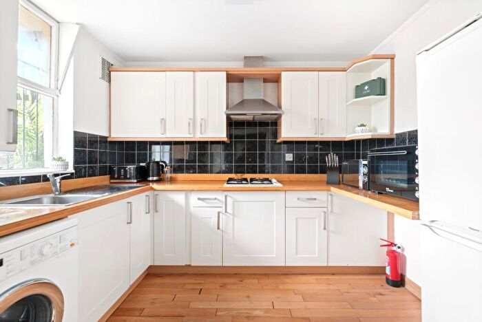 1 Bedroom Flat For Sale In Greenland Road, London, NW1