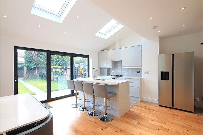 3 Bedroom Terraced House To Rent In Hamilton Road, Feltham, TW13