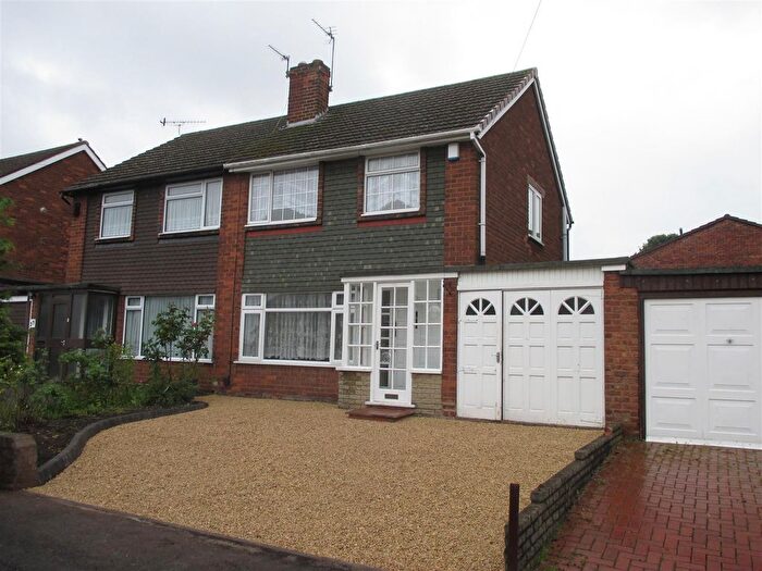3 Bedroom Property To Rent In Broadlands Drive, Brierley Hill, DY5