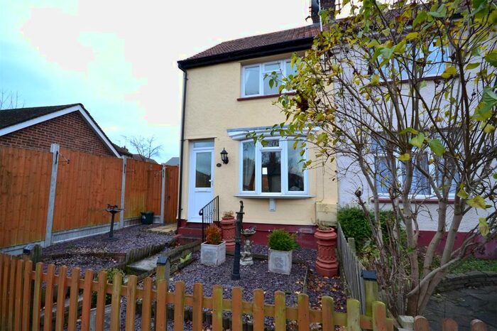 2 Bedroom End Of Terrace House To Rent In Van Diemans Lane, Chelmsford, Essex, CM2