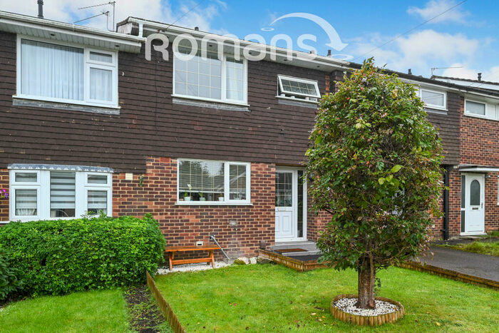 3 Bedroom End Of Terrace House To Rent In Mansfield Road, RG41