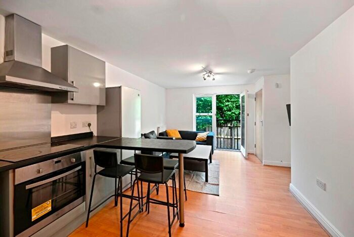 4 Bedroom Flat To Rent In Broomhall Street, Sheffield, S3