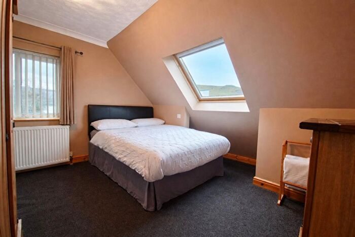 3 Bedroom Property For Sale In Pistyll, Pwllheli, LL53