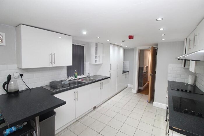 7 Bedroom House To Rent In Rhymney Street, Cathays, Cardiff, CF24