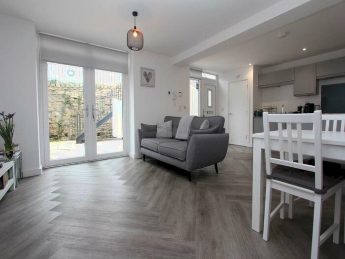 2 Bedroom House To Rent In Windsor Lofts, Romilly Road, Barry, CF62