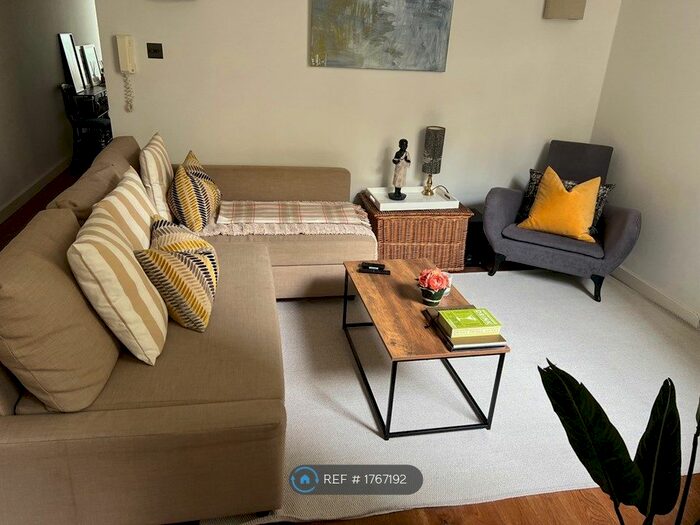 1 Bedroom Flat To Rent In Lots Village, London, SW10