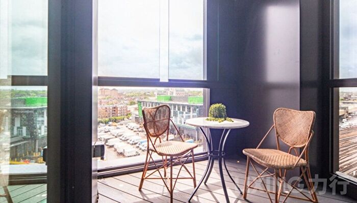 2 Bedroom Flat To Rent In Charles Clowes Walk, Nine Elms, SW11