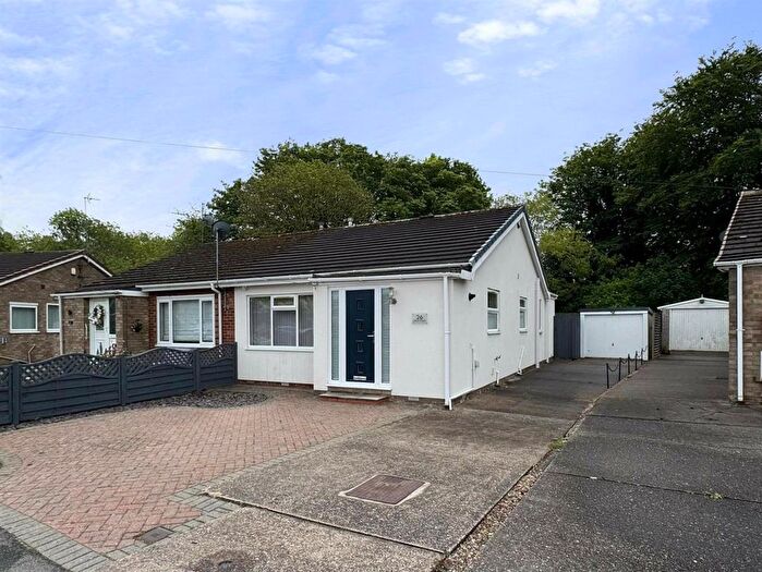 2 Bedroom Semi-Detached Bungalow For Sale In Fulford Crescent, Willerby, HU10