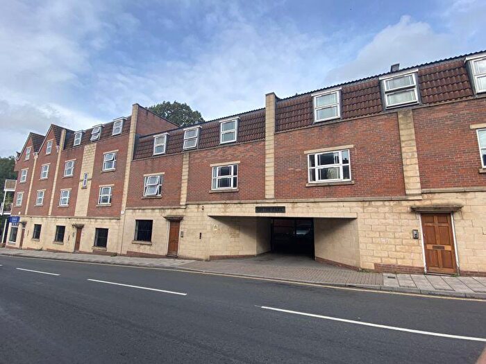 2 Bedroom Apartment To Rent In Church Road, Bristol, BS5