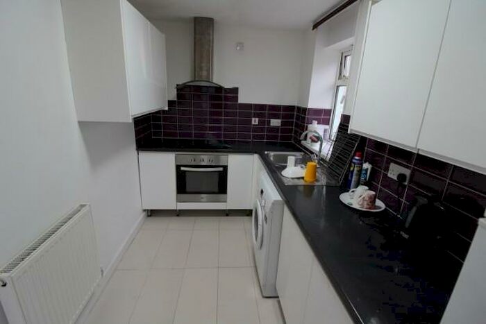 2 Bedroom Terraced House To Rent In Brydges Place Cardiff, CF24