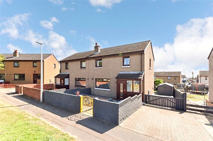 3 Bedroom Semi-Detached House For Sale In Kenmount Place, Kennoway, Leven, Fife, KY8