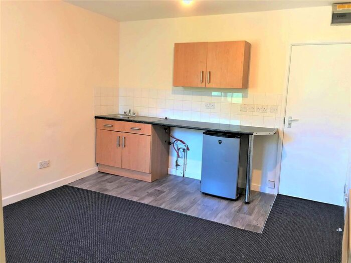 Studio To Rent In Bushbury Lane, Bushbury, Wolverhampton, WV10