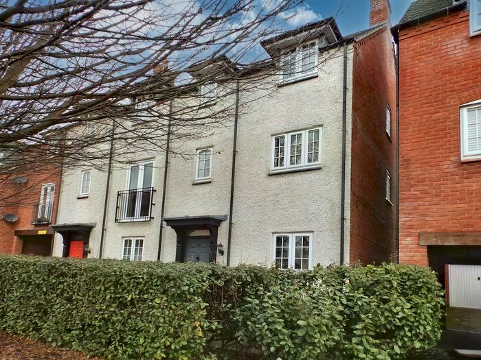 4 Bedroom Semi-Detached House To Rent In Long Close, Anstey, LE7