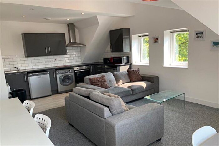 2 Bedroom Apartment To Rent In The Pavilion, Russell Road, NG7