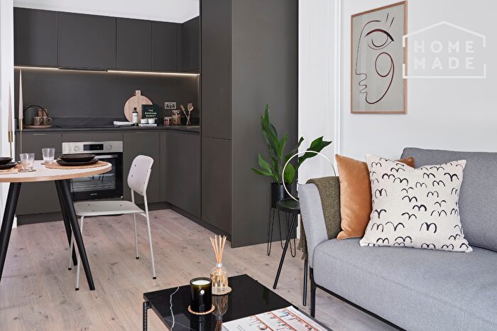 Studio To Rent In Blackhorse Mills, E17
