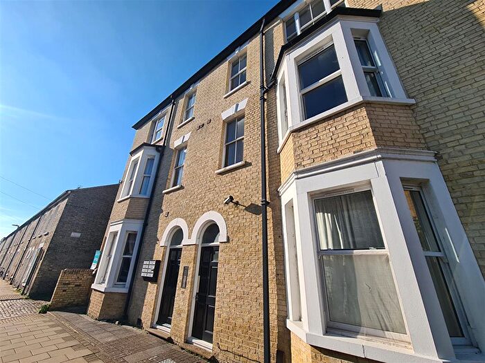 1 Bedroom Flat To Rent In Flat, - Norwich Street, Cambridge, CB2