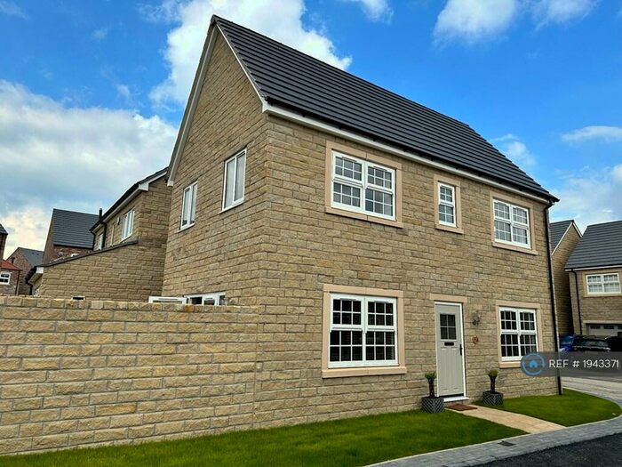 3 Bedroom Detached House To Rent In Regency Place, West Tanfield, Ripon, HG4